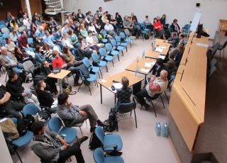 Debata věnovaná budoucnosti a identitě fakulty 13. května 2013